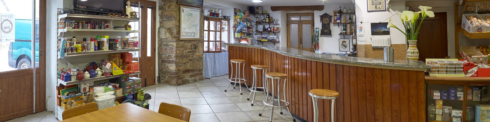 Bar Tienda en Naraval